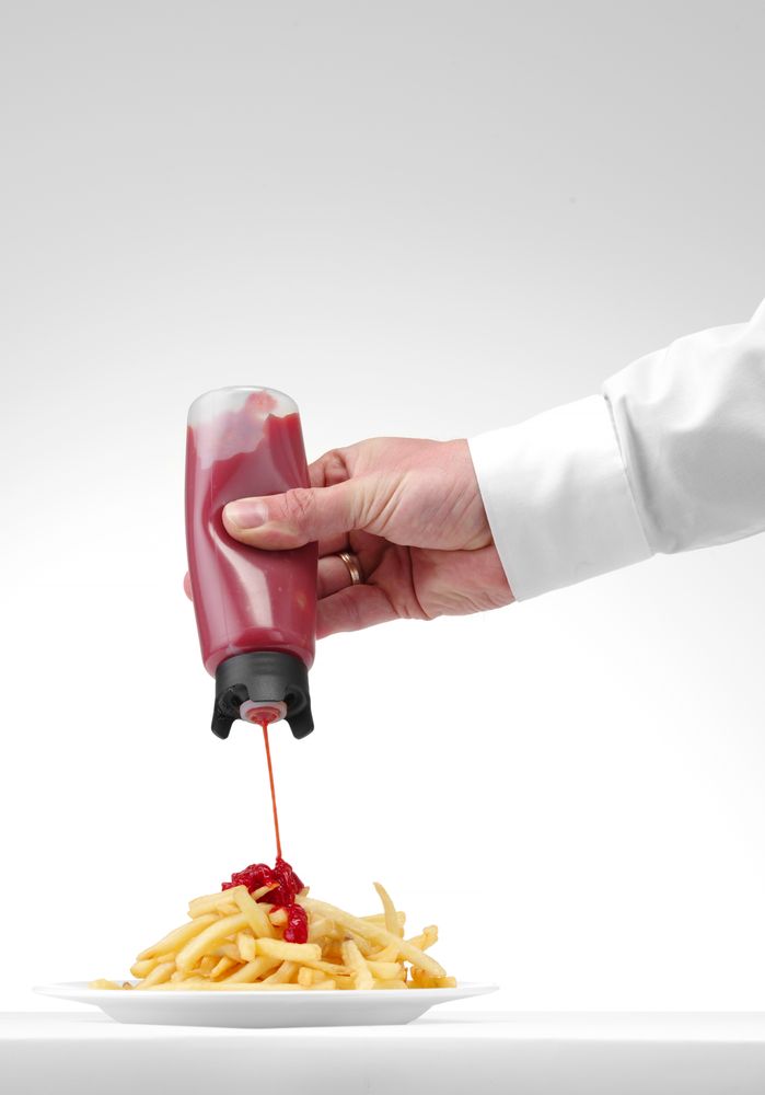 Bottiglia dosatrice antigoccia per salse.